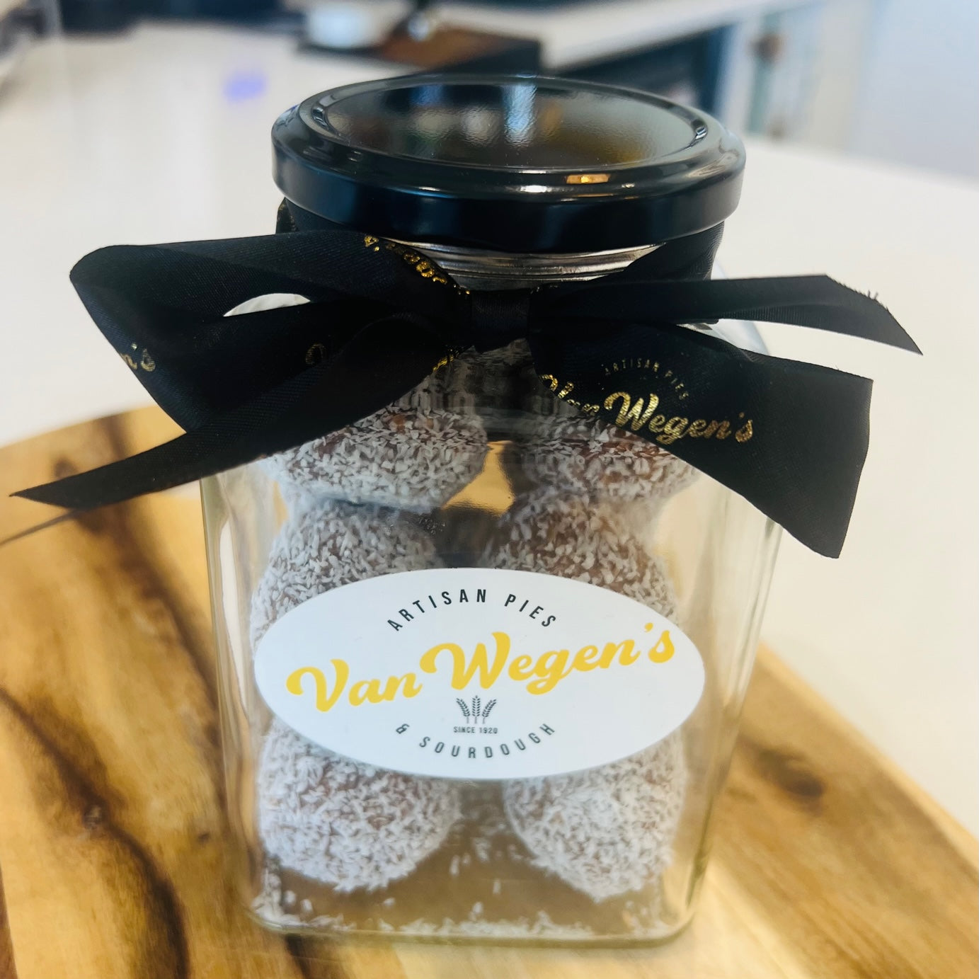 Van Wegen's Retro Christmas Rum Balls (Jar of 8)